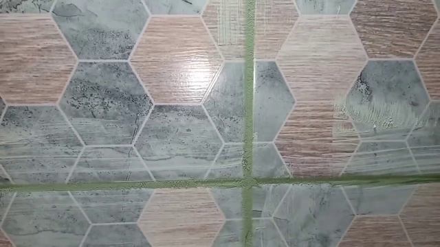 Продолжаем ремонт кухни, фартук из плитки и затирка швов.