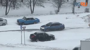 Снегопад в Москве: Как город живет в условиях непогоды