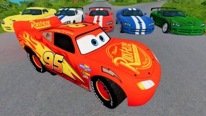 МУЛЬТИКИ ПРО МАШИНКИ. Молния маквин и эпичные полеты машинок с горы. Занимательный мульт для детей.