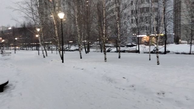 Объявили повышенную опасность.В Москве начинаются метели и бураны.🌨️😱 смотреть онлайн