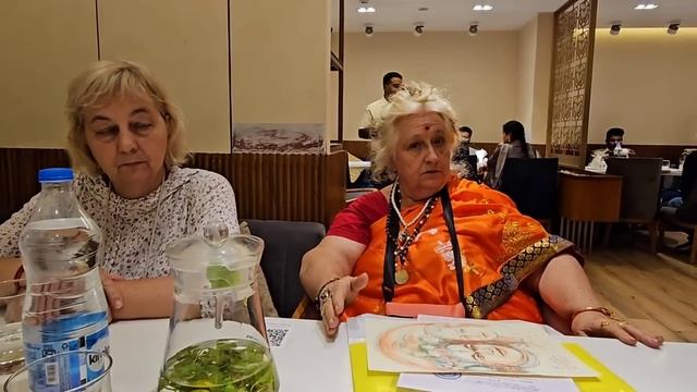 Отмечаем День рождения Тины, дочки Shashi. Ужин в ресторане Саи Тауэр. Путтапарти. смотреть онлайн