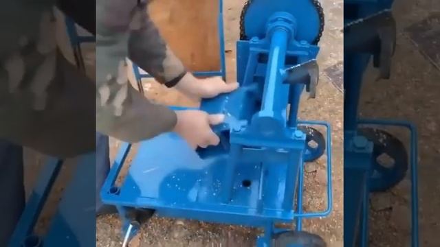 Вышел классный дровокол.