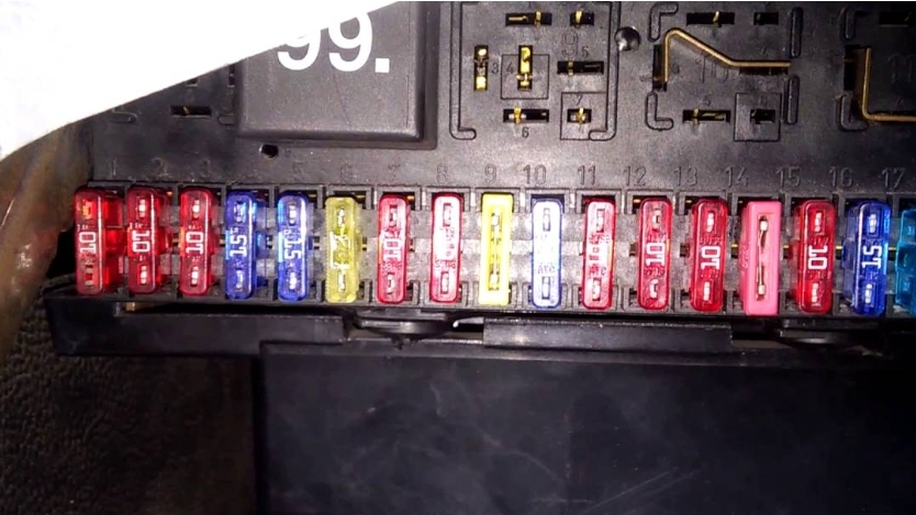 Фольксваген Транспортер, VW T4, схема предохранителей смотреть онлайн