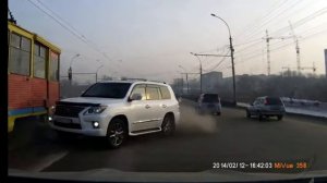 трамвай Никола Тесла но это Новосибирск. перезалив