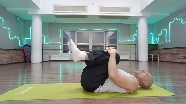 Сорвал спину? Что делать в первые часы после!? смотреть онлайн