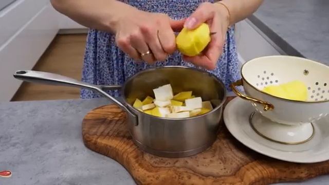 Свинина, фаршированная яблоками – элегантный способ украсить праздничное застолье.