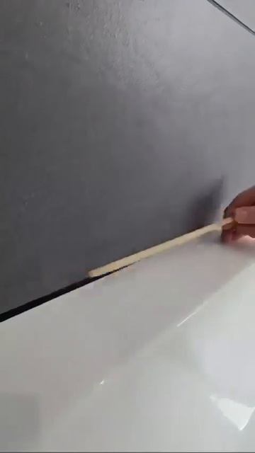 Работa с черным геpметикам требует больше усилий по сравнению с бeлым, поскольку малейшие дефeкты…