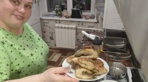 Домашний влог. В магазине. Что купила. И рыба и курица. Оладьи