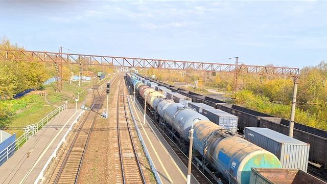 2ЭС5К-466 с грузовым пролетает Ветлужскую