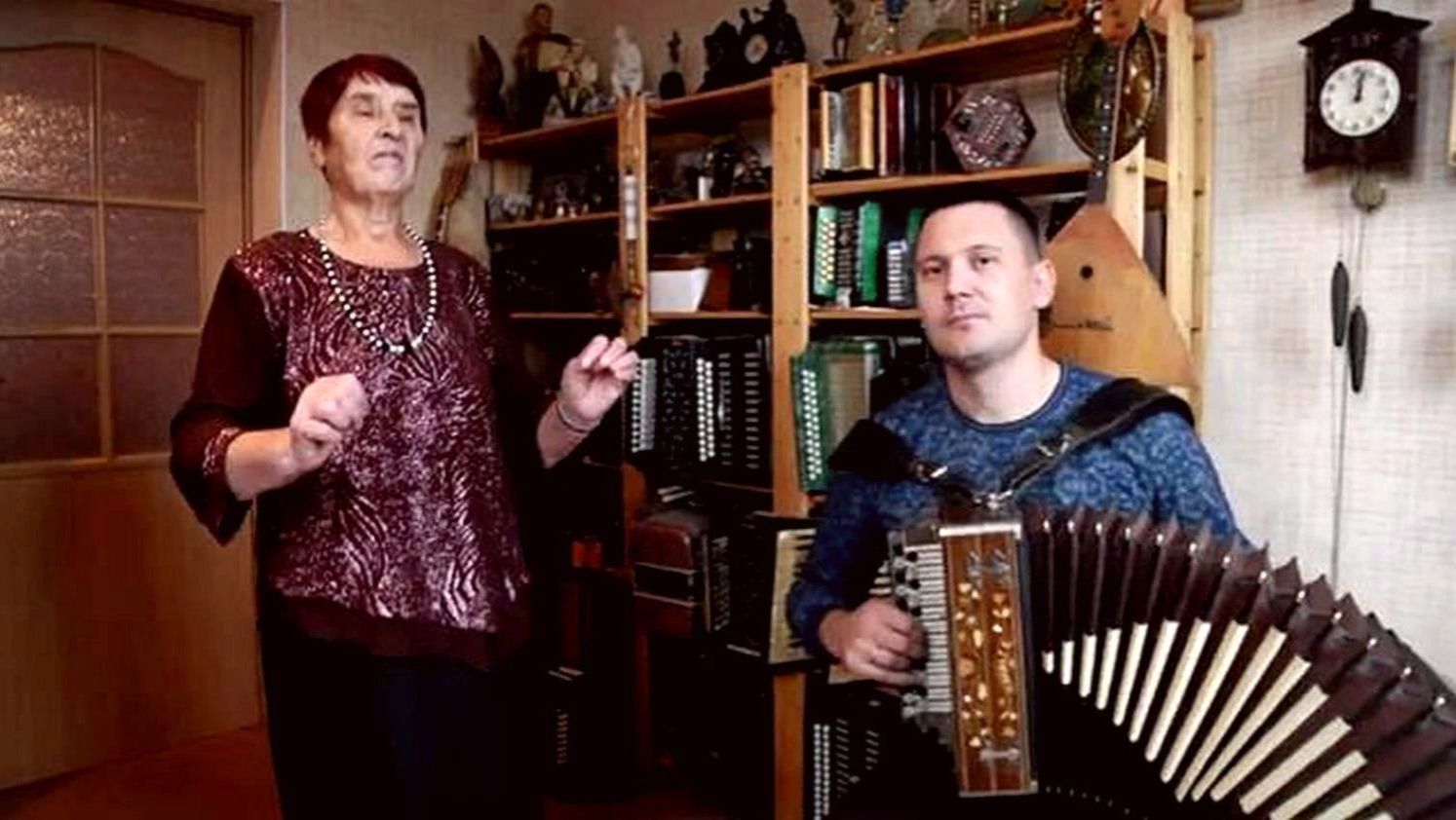 Баба Шура зажигает!