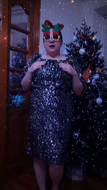 шикарное платье с Озон . смотреть онлайн