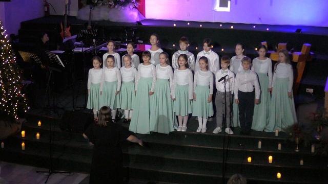 Вечер Рождества. «Спит Младенец мирно в яслях»./Детский хор 2 МЦ ЕХБ/