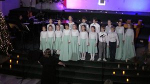 Вечер Рождества. "Спит Младенец мирно в яслях"./Детский хор 2 МЦ ЕХБ/