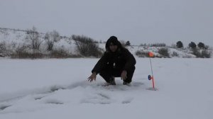ЭТО БЕЗУМИЕ, ПОПАЛ НА ДИКИЙ ЖОР ЩУКИ В ДЕРЕВЕНСКОМ ПРУДУ. Рыбалка на балансир и жерлицы