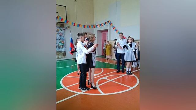 YouCut_20250524_172411836 смотреть онлайн