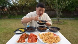 Обжорство разной едой плюс острая капуста и лук КИМЧИ пряная лапша