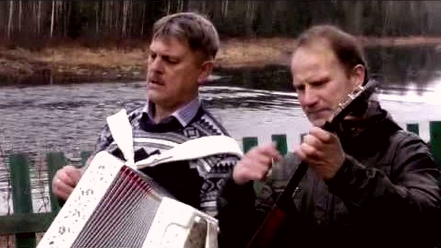 Старенькая церквушка!