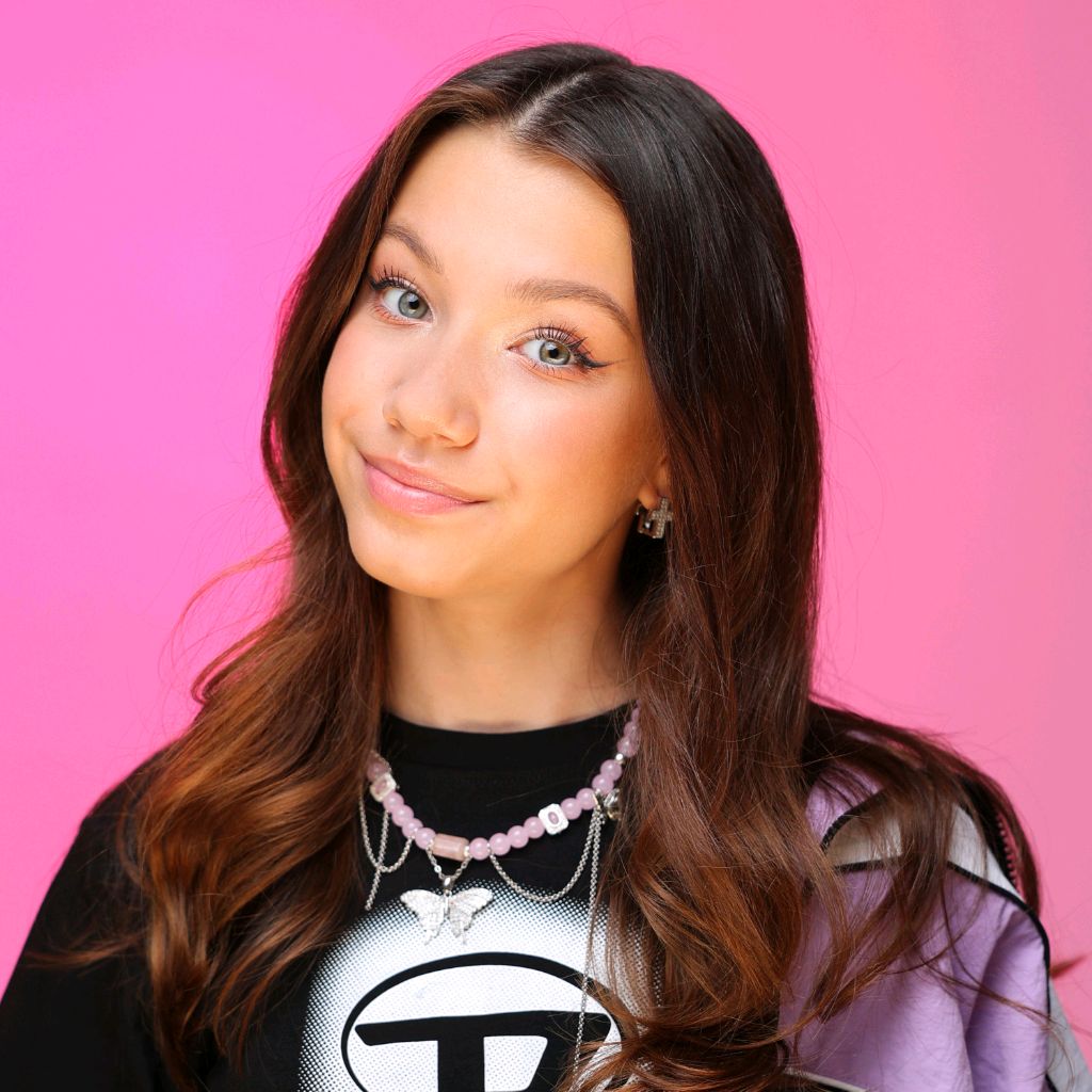 Алиса смотреть онлайн