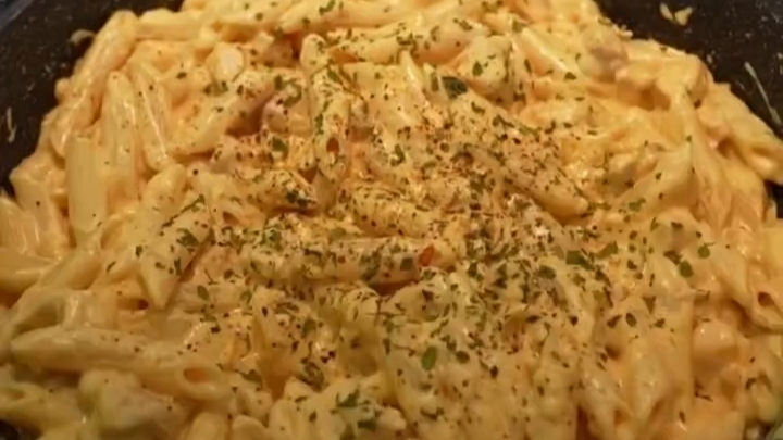 Паста с курицей в сливочном соусе…🍝🍗😋