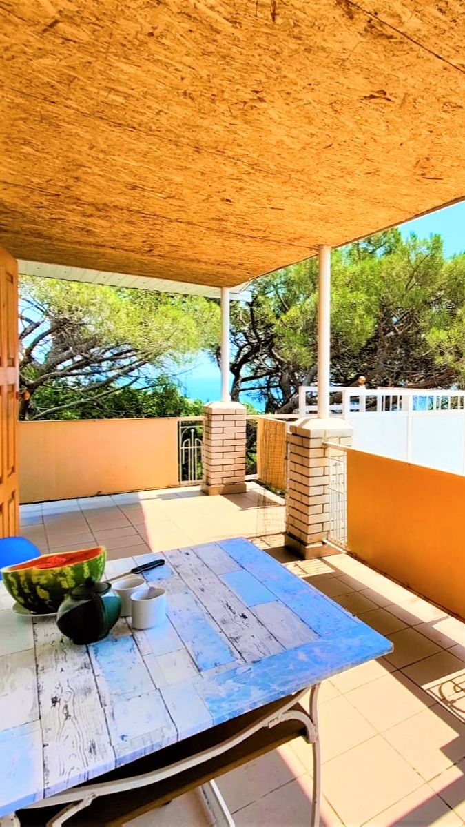 Летний панорамный двухкомнатный номер