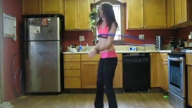 Девушка с обручем смотреть онлайн