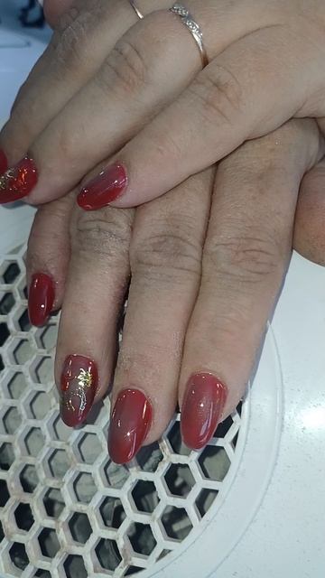 ПРОШЛОГОДНИЙ МАНИКЮРЧИК смотреть онлайн