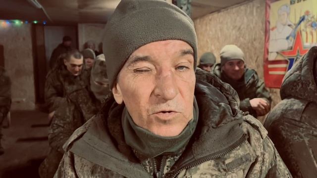 Воины 5-й армии  Шторм передают всем Привет и Поздравляют с Новым годом. Берегите себя братцы.