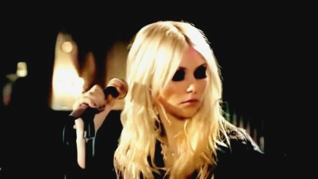 The Pretty Reckless Cold Blooded!