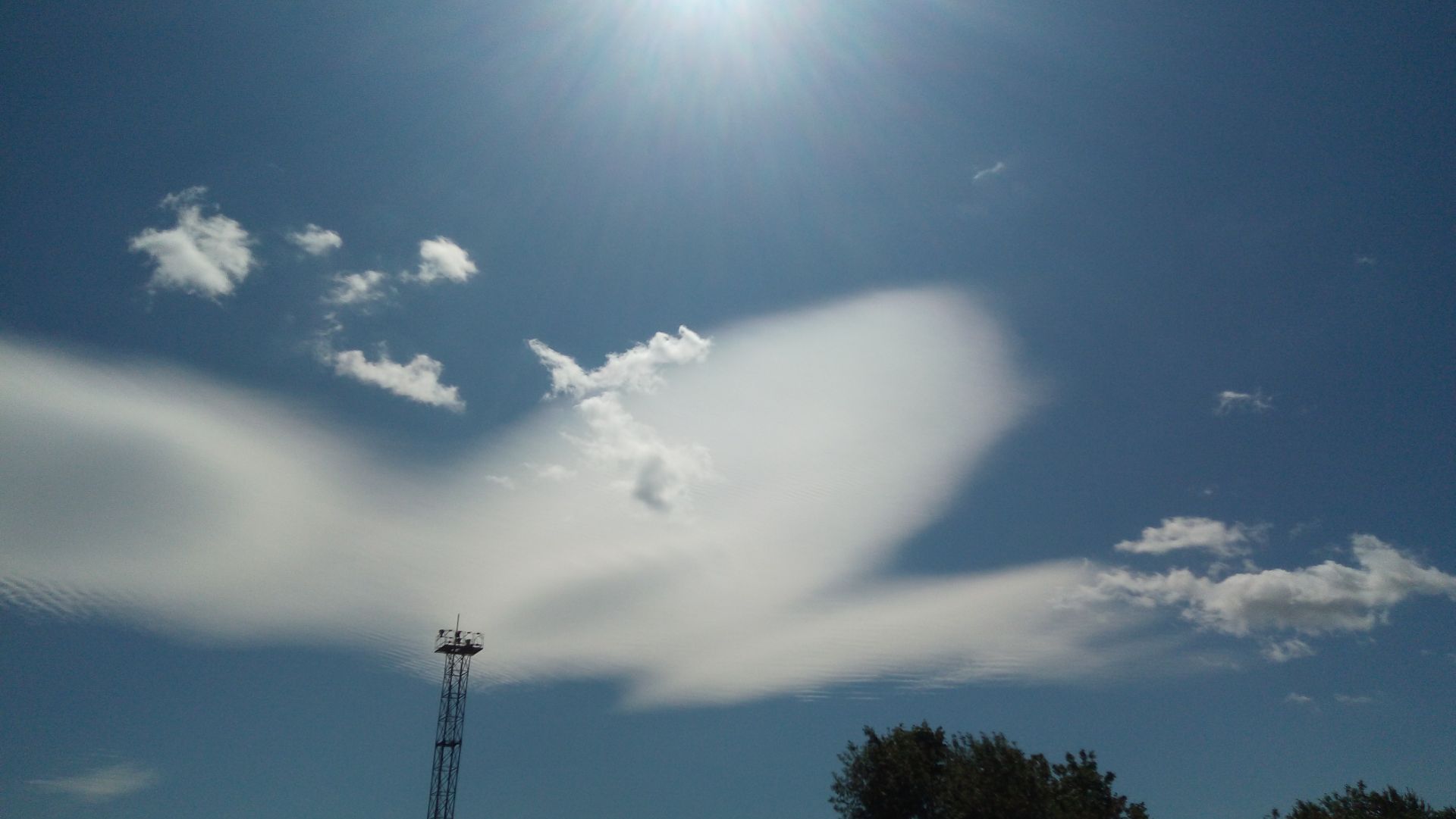 КРАСИВОЕ НЕБО НАД МЕНДЕЛЕЕВСКОМ ТАТАРСТАН РОССИЯ