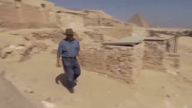 Дрон влетел в запретную зону пирамиды Хеопса и заснял ЭТО! смотреть онлайн