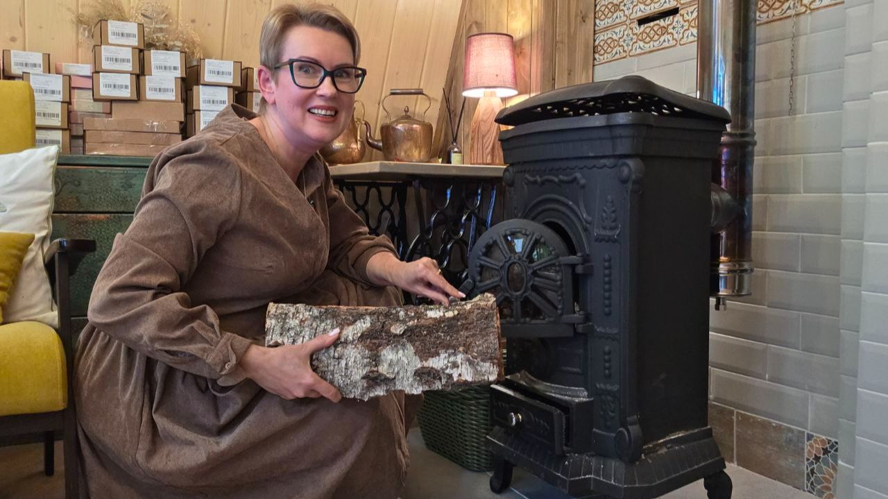 Прямой эфир 9 января | неудобные вопросы | топлю печь | собираю украшения и общаюсь с вами смотреть онлайн