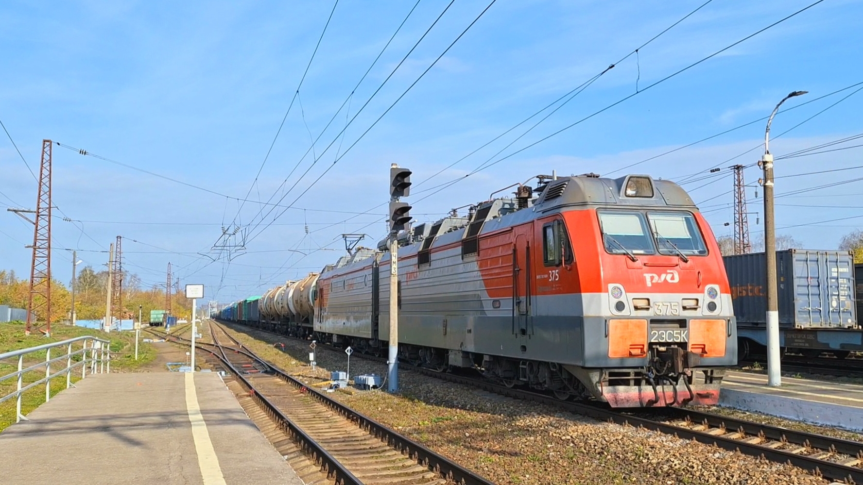 2ЭС5К-375, станция Ветлужская, ГЖД