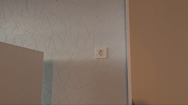 Отверстие для розетки в задней стенке