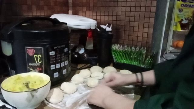 Готовлю пирожки и пельмешки🍽️