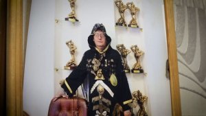 В ГОСТЯХ У ШАМАНА: КАК ЗАРАБАТЫВАЮТ ЭЗОТЕРИКИ?