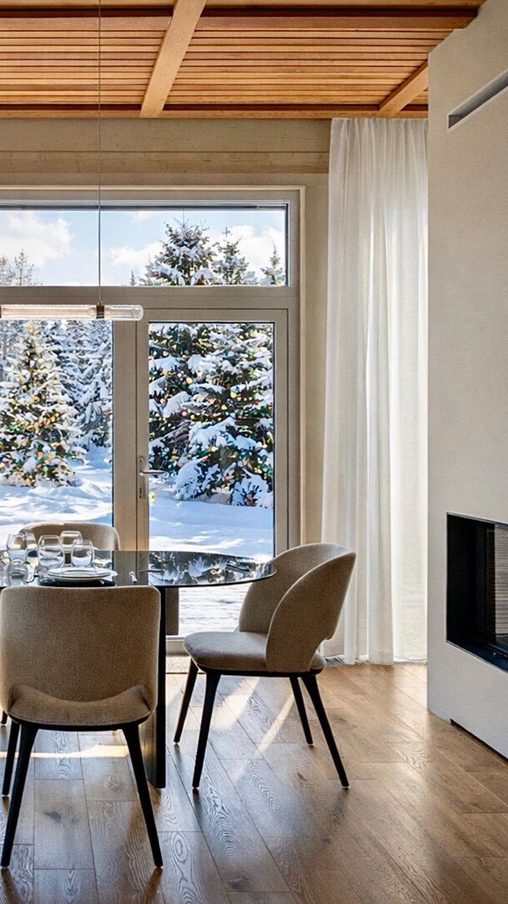 Все еще не посмотрели наш экспертный обзор?