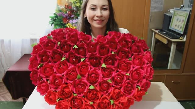 Сердце из конфет ко дню Святого Валентина смотреть онлайн