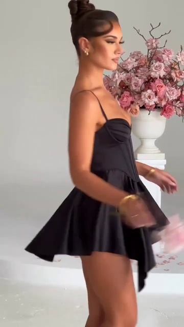 Cool Woman In A Black Dress Clc🔥 #shorts #viral #youtubeshorts смотреть онлайн