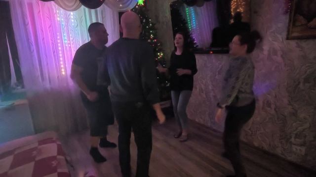 Празднуем 🥂 Рождество 🎅 с Друзьями.06.01.25 смотреть онлайн