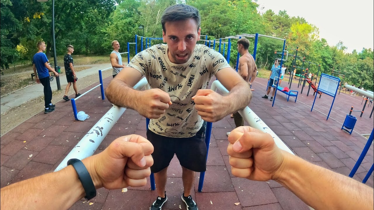 СТРАННЫЙ ФАНАТ КОПИРУЕТ МЕНЯ (Смешная погоня от первого лица в паркуре)