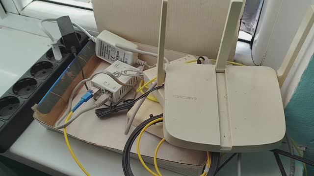 Какие предметы нужно держать подальше от роутера