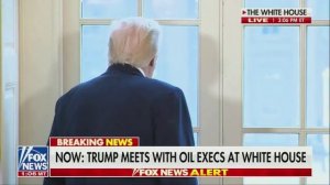 Трамп незаметно пукнул отойдя в сторону во время встречи с нефтяными топ-менеджерами