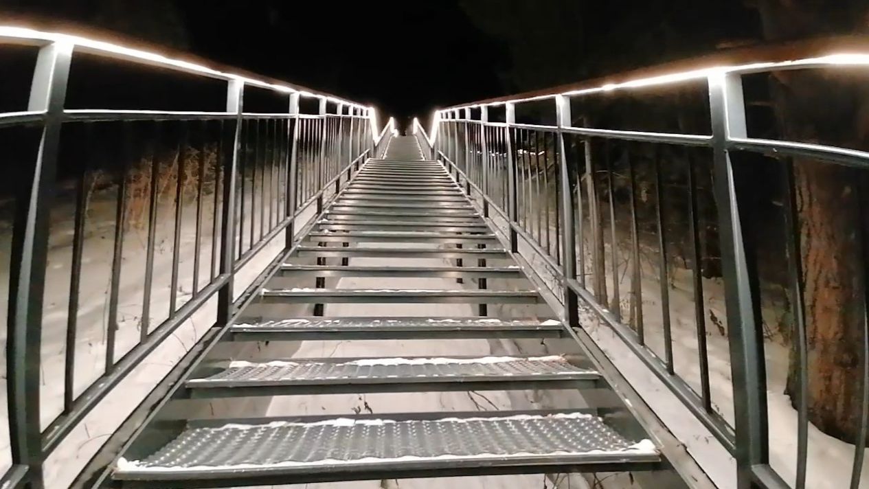 Красноярск/Удачный/Лестницы с подсветкой смотреть онлайн