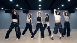 IZNA - 'MAMMA MIA' Dance Practice Mirrored