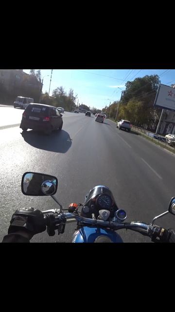 ЦАРЬ во ДВОРЦА… Когда сразу за тобой загорается красный сигнал светофора. Мотоцикл Урал