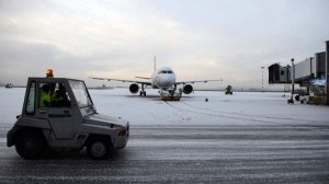 В трех аэропортах РФ ввели временные ограничения на полеты