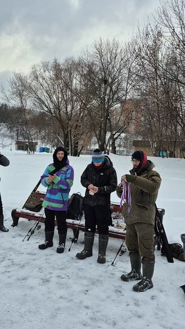 Первый этап соревнований Кубышка. 06.01.26 Братеево. Я как обычно заболтил. Награждение победителей смотреть онлайн