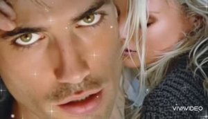 ОНА ПРИХОДИТ НЕ СПРОСЯСЬ...