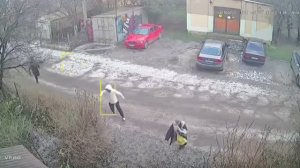 Очередного украинца увезли на утилизацию.