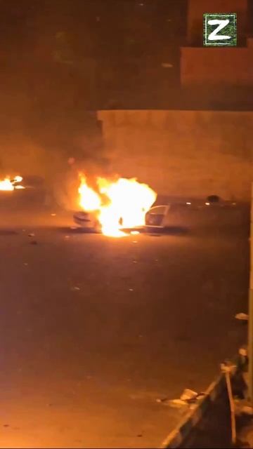 По всему Ирану пылают протесты: Правительство всё меньше контролирует ситуацию смотреть онлайн